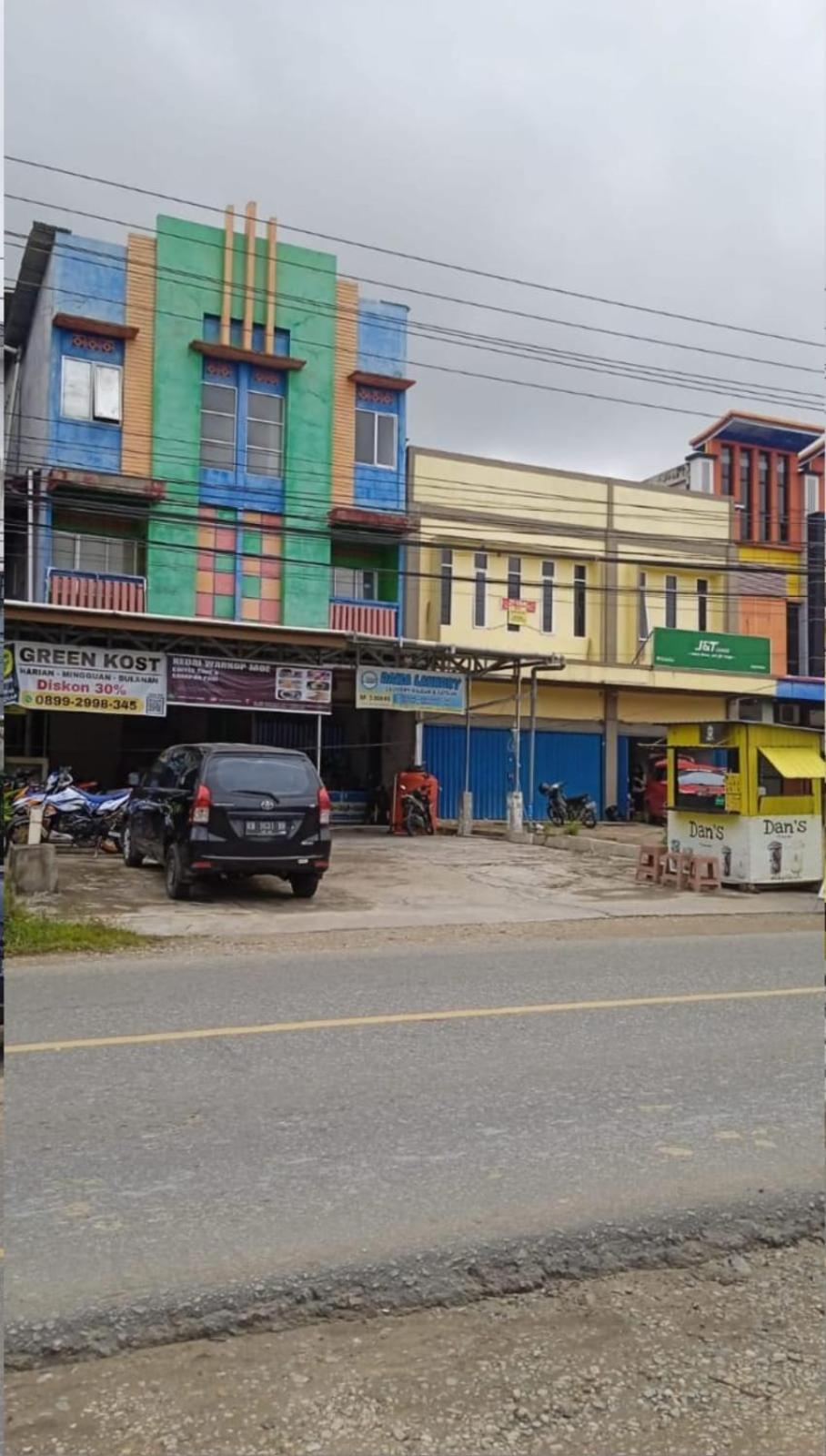 Greenkost Sintang Exterior photo