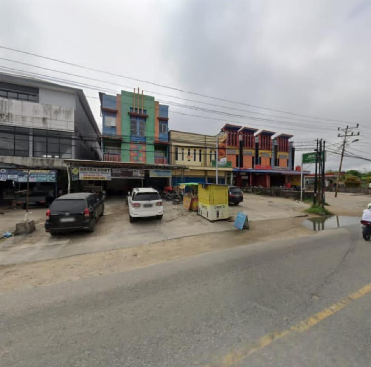 Greenkost Sintang Exterior photo